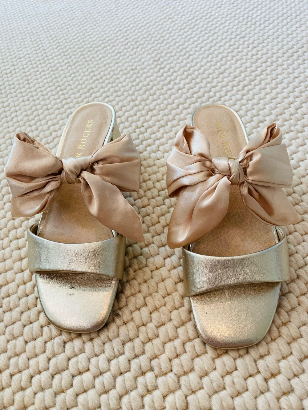 NWOT Jack Rogers Heidi Heels with Champagne Satin Bow